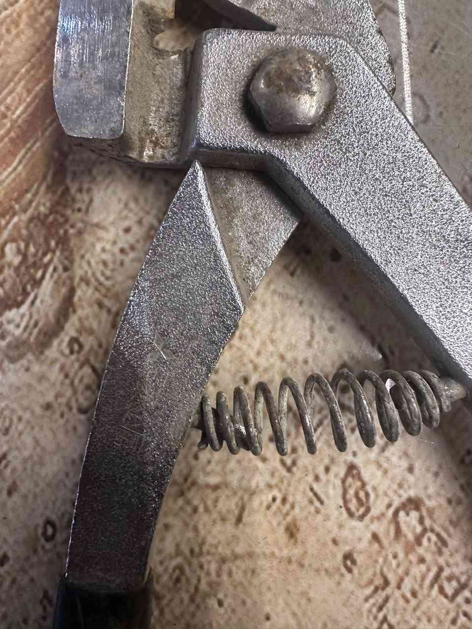 مقص اصلي ياباني كلش قوية للي تفيدة


**إذا كنت صاحب هذا الإعلان وتريد حذفه لأي سبب، رجاءا أرسل رسالة إلى الدعم الفني**