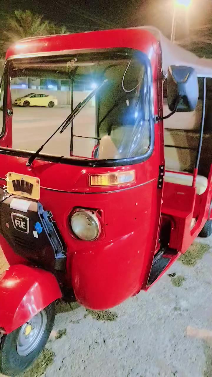 سلام عليكم تكتك 2018 مصبوغه عام للجماليه فقط بس مكينه عوزها اذاين زوج ب4750 وبيها مجال حك الجيه تجي تكلب كبال العين الهاتف ***********
