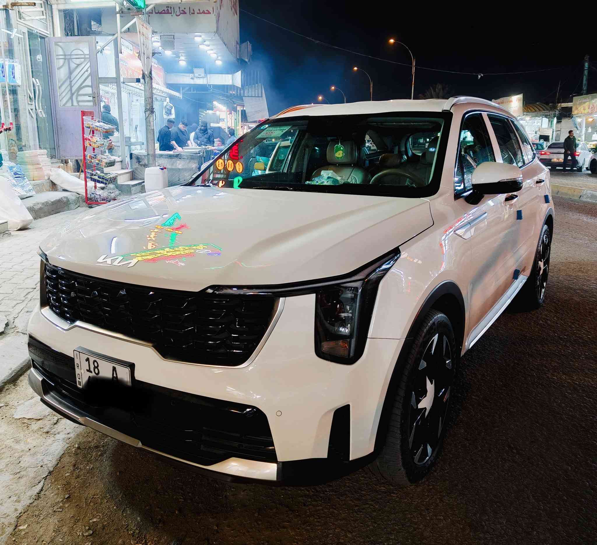 كيا سورينتو 24 خليجي
كفالة عامة 

رقم بابل بأسمي 

داتا شو 

ويل حجم 20 

محرك 6 سلندر 

كير ماوس

كرسي كهرباء 

بصمة وتشغيل عن بعد

شاشة متصلة 

انارة ليزرية داخلية متغيرة الالوان 

اللايت عالي ناصي زنون 

لد نهاري ليزري امامي 

بك لايت ليزري LED 

درايف مود

مانع انزلاق

مساعد منحدرات

شحن وايرليس بلوتوث 

تحكمات ستيرن فول 

حساسات امامي خلفي 

3 قطع تبريد مع تحكم منفصل 

***********

السعر 30,500 💲بيها مجال بسيط 
مكان السياره كربلاء المقدسة
