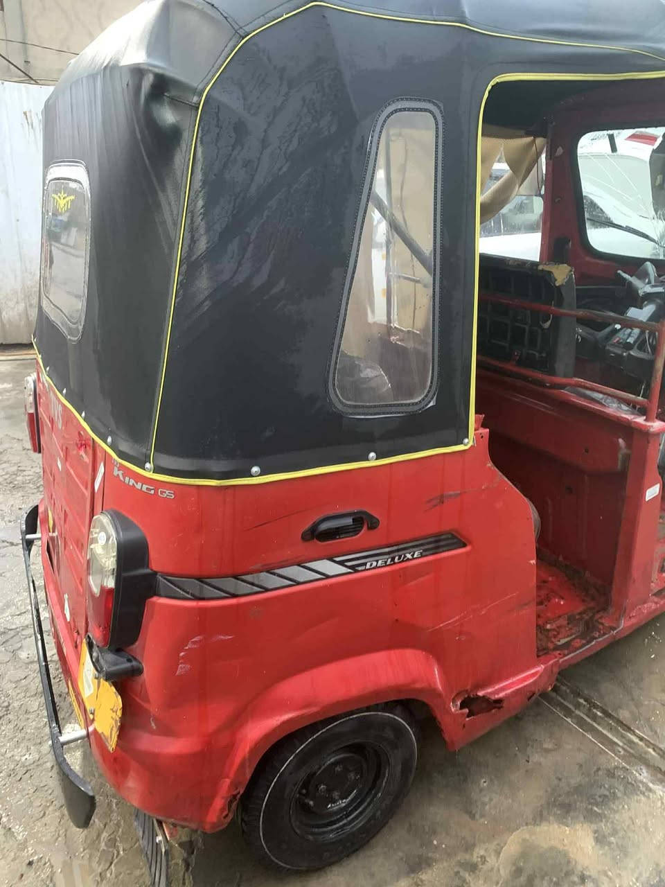 السلام عليكم عندي تكتوك كامله للبيع أوراقه كامله السعر مليونين ونص وبيه مجاله حسبت الجيه رقم ***********
