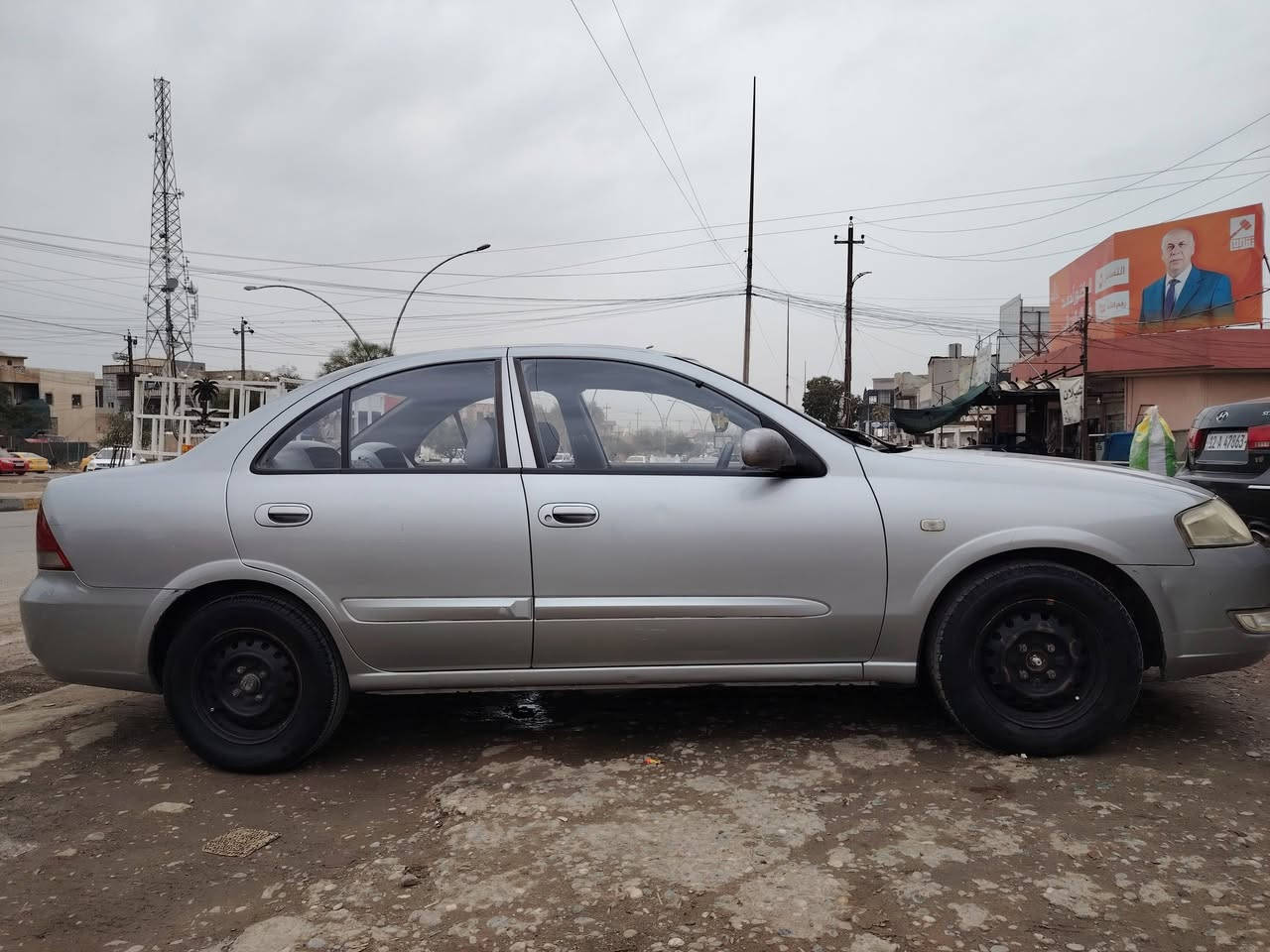 نيسان سني 2009 للبيع كلين بدون صبغ بيها تقحيل بالسقف
 رقم نينوى بيها كوبون
طخم تايرات امامي وخلفي تايلندي جديد
 محرك بلادي مامفتوح وكير بلادي
تبريد ثلج 
مشط ستيرن جديد وطخم السيارة نظيف
الكشنات مغلفة جديد 
السيارة نظيفة جدا كدام العين كاملة مكملة وكل امورها الاستهلاكية امجددها
السيارة بأسمي وابيعها تحويل فقط
السعر ٩٨ وببها مجال بسيط
مكان السيارة موصل/حي السكر
***********
