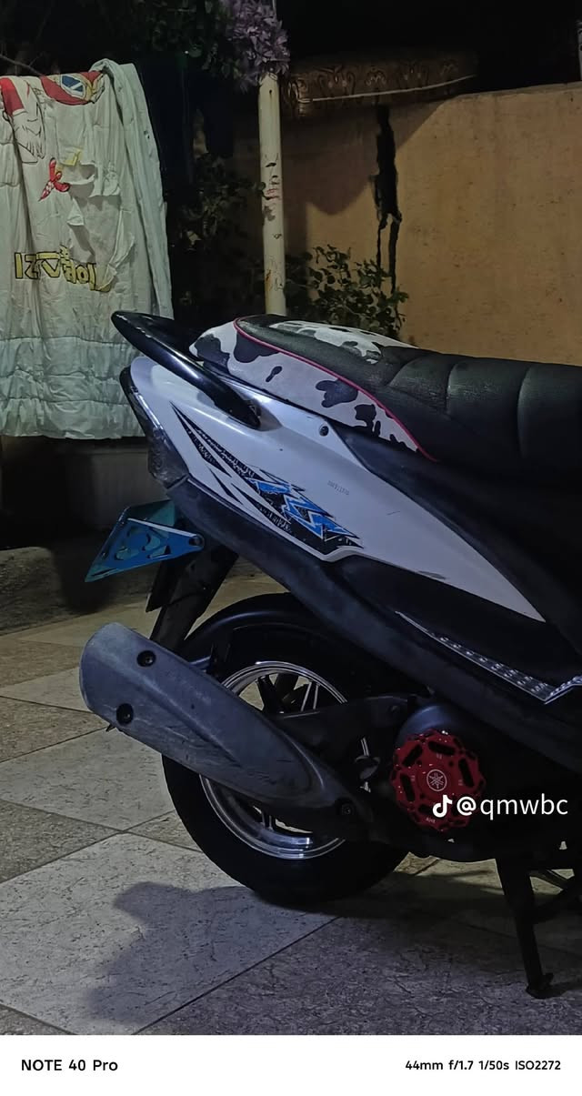 دراجه ماكس عدله قبل فتره طلعته من رمبه فول نضافه دراجه بلاديه من الطول للطول برقي ما مفتوح كلشي شغال نكره سلف . ***********: وتساب
