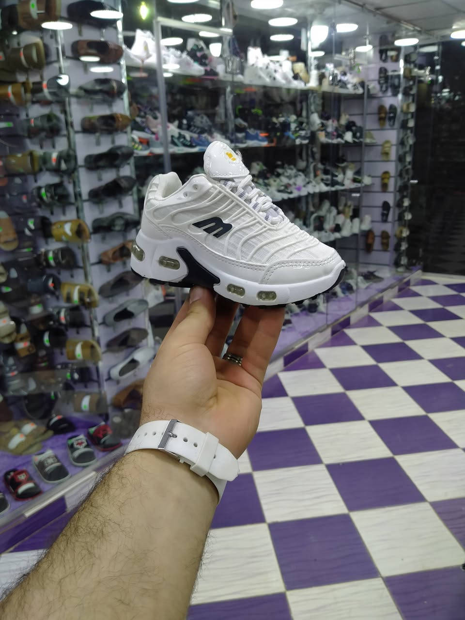 🌹تريند اطفالي


**إذا كنت صاحب هذا الإعلان وتريد حذفه لأي سبب، رجاءا أرسل رسالة إلى الدعم الفني**