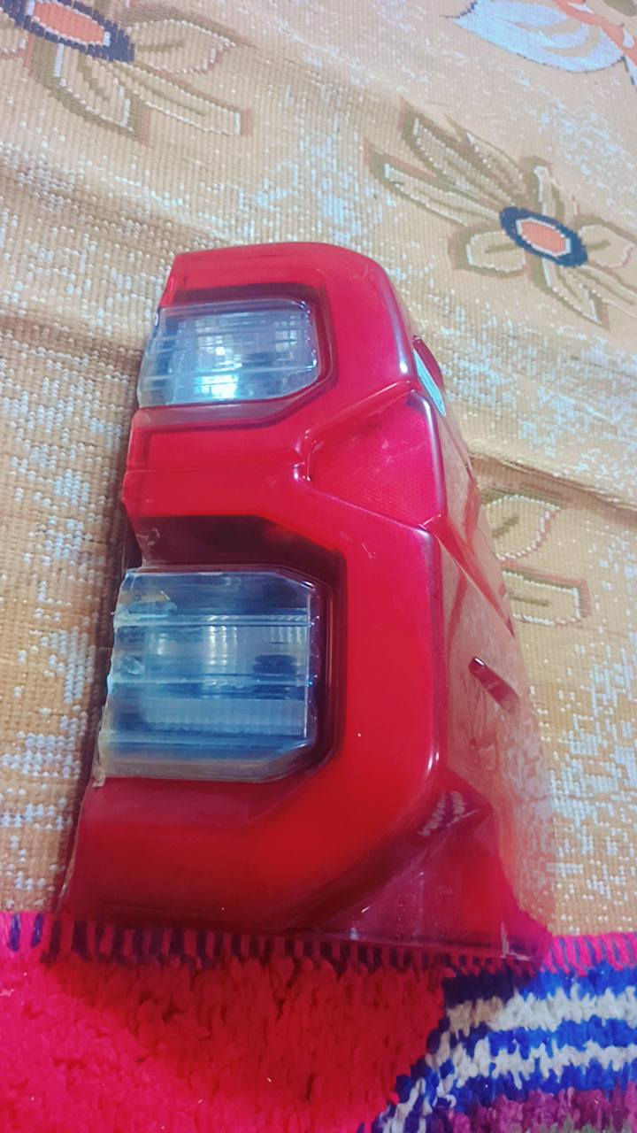 سلام عليكم   لبيع مك هاي لوكس 21 جديد بيه فطر موضح بل صوره  بدون لد ***********
