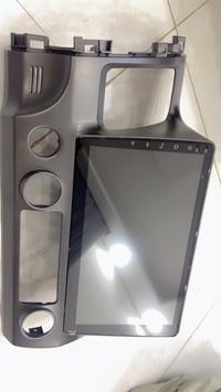 شاشة سيارة • جديدة • ملحقات كاملة