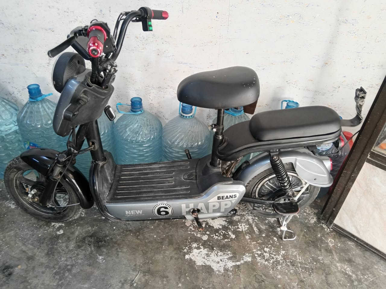 دراجة شحن مستعمل للبيع  مو شراي لا يكسر بل سعر حجم صغير سعر ١٨٠ بي مجال كركوك حي عسكري رقم ***********
