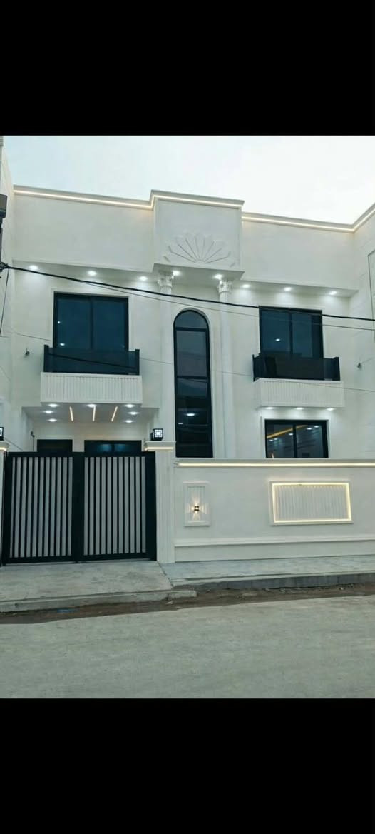 معروض في مكتـب الابـــــداع للــعقار 
—————————————————-

دار ســكن للبـيع 🏚️🏚️🏚️

طابو صرف 

طابقـين 

موقع ديــوانـيه ؛؛؛؛ حي الجامعه ؛؛؛؛؛؛

مســاحه 200 متر 

قرب شارع عشرين تجاري موقع حلو 

الواجهه 10 متر. والنزال 20 متر 

بناء حديث درجه الأولى 

بعده غير مسكون 
؛؛؛؛؛؛؛؛؛؛؛؛؛؛؛؛؛؛؛؛؛؛؛؛؛

تفاصيـل الدار 🏚️

الطابق الأول ///// غرف نوم 🛌 2 / صاله / استقبال / 

مطبخ  / صحيات 3 / ارضيه مرمر / شلال مع حديقه داخليه 

كراج سياره / ديكورات جبس بورد 
؛؛؛؛؛؛؛؛؛؛؛

الطابق الثاني //// غرف نوم 🛌 2 / صاله  ومجمع صحي 

للاستفسار 
؛؛؛؛؛؛؛؛؛؛؛؛؛؛
مراجعة مكـتب الابـــداع للعقار ؛؛؛ 
؛؛؛؛؛؛؛؛؛؛؛؛؛؛؛؛؛؛؛؛؛؛؛؛؛؛؛؛؛؛؛؛؛؛؛؛؛؛؛؛؛؛؛؛؛؛؛

الكائن ديــوانيـه الجزائر شــارع الخدمي مقابل مركز ابن البيطار التخصصي 

🌹 أو اتصال ع الأرقام التأليه  🌹 

☎️ *********** 

☎️ ***********
