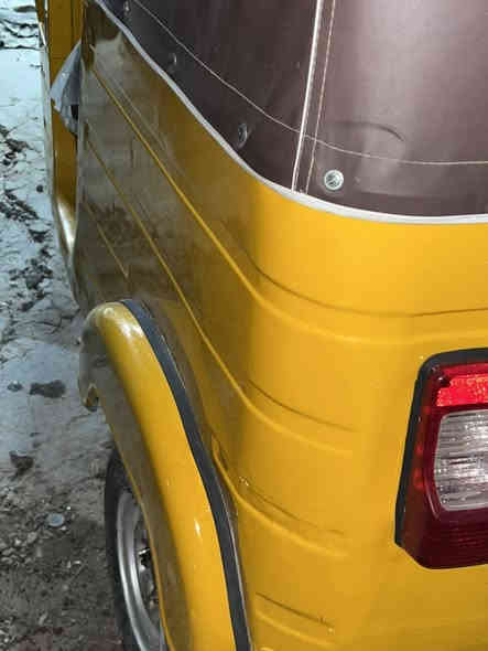 تكتك 16محسوبه على 17رقم إنكليزي تحويل ثاني يوم مكينه 20مصبوغه جماليه مكاني بغداد السعر ٤وربع وبيهه مجال حك جيه ***********
