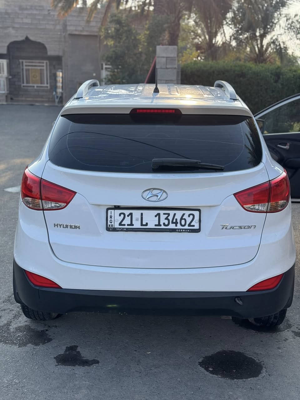 السلام عليكم للبيع توسان خليجي موديل 2013كلين قطره صبغ مابيه فقط مكانين بارد
السياره نضافه فول داخل واخرج وضع الشركه

شرط السبير مازل 

كير محرك شرط 

رقم سليمانيه دولي بسمي شرط التحويل سنويه لل 

2030

ارضيه جلد 

ماشيه 193

السعر 158

المكان تكريت رقمي ***********
