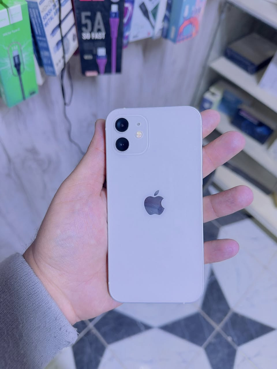 ايفون 12 عادي مكفول كفاله عامة ذاكره 64 بطارية 80 سعره 290 مكاني حلة شارع 60 شارع الحسينية ***********
