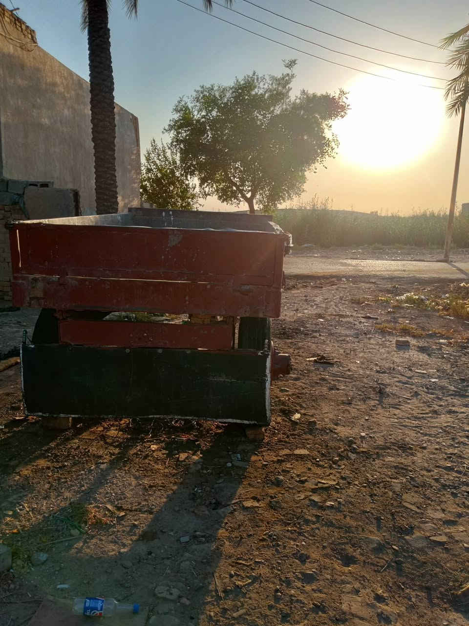 السلام عليكم عربانه جاهزة للبيع تاير 900/20 جديد رقم ***********
