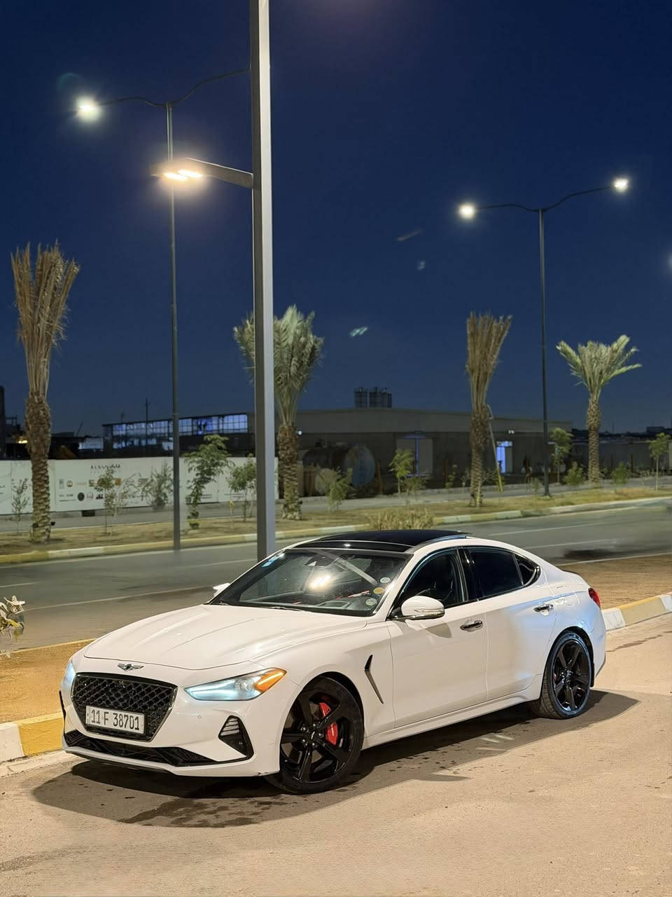 السلام عليكم
للبيع 2019 GENESIS G70 
V6 twin turbo 🚀
المواصفات السياره برستيج يعني تجي فول فول مواصفات 
1- بانوراما
2- بصمة
3- رادار أمامي جانبي خلفي 360 درجه 
4- شفتات بالستيرن
5- بريك تلقائي + تحذيرات صوتيه
6- تدفئة مرايا جانبيه
7- كشنات أمامية تدفئة + تبريد والكشنات الخلفية تدفئة
8- كشنات كهرباء السائق والراكب
9- دبل جام بلادي
10- حساسات خلفية + أمامية
12- مري جانبية قلاب عند الرجوع للخلف + نقاط عمياء
13- هاند بريك بصمه + اوتو هولد
14- خاصية الصعود المريح للكشن + خزن ميموري للكشن
15- نظام صوت ليكسيكون 17 سماعة
16- علامة جينيسيس ضوئية عند الاقتراب 
17- أنظمة قيادة نورمل وايكو وسبورت و 
18- كامراات 360درجه
18- ستيرن كهرباء
19- كير 8 نمر 
ملاحظة السياره احلى من الصور  
حادثهه قبق صندوك ومبدل بلادي نفس اللون وبيه بالعراق طخه ونصبغ الجاملغ الخلفي
السياره جاهزه وتبريد وحداديه 
محرك كير اكسل كفاله
السعر 193 وبي مجال قليل حك الجيه
ترهم مراوس حسب القناعة
مكان السياره حي اور او حي الجهاد
***********
