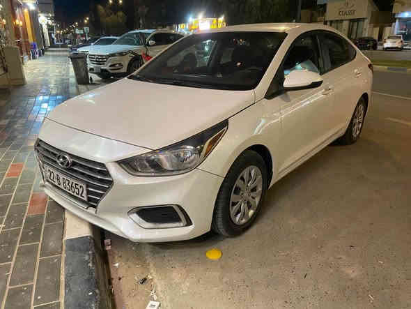 هونداي اكسنت 2022 امريكي حادث جاملغ وباب الجهه اليمنى رقم اربيل ماشيه 15 الف ميل كلش نظيفه السياره استخدام بيت مكان السياره حله *********** حلة
