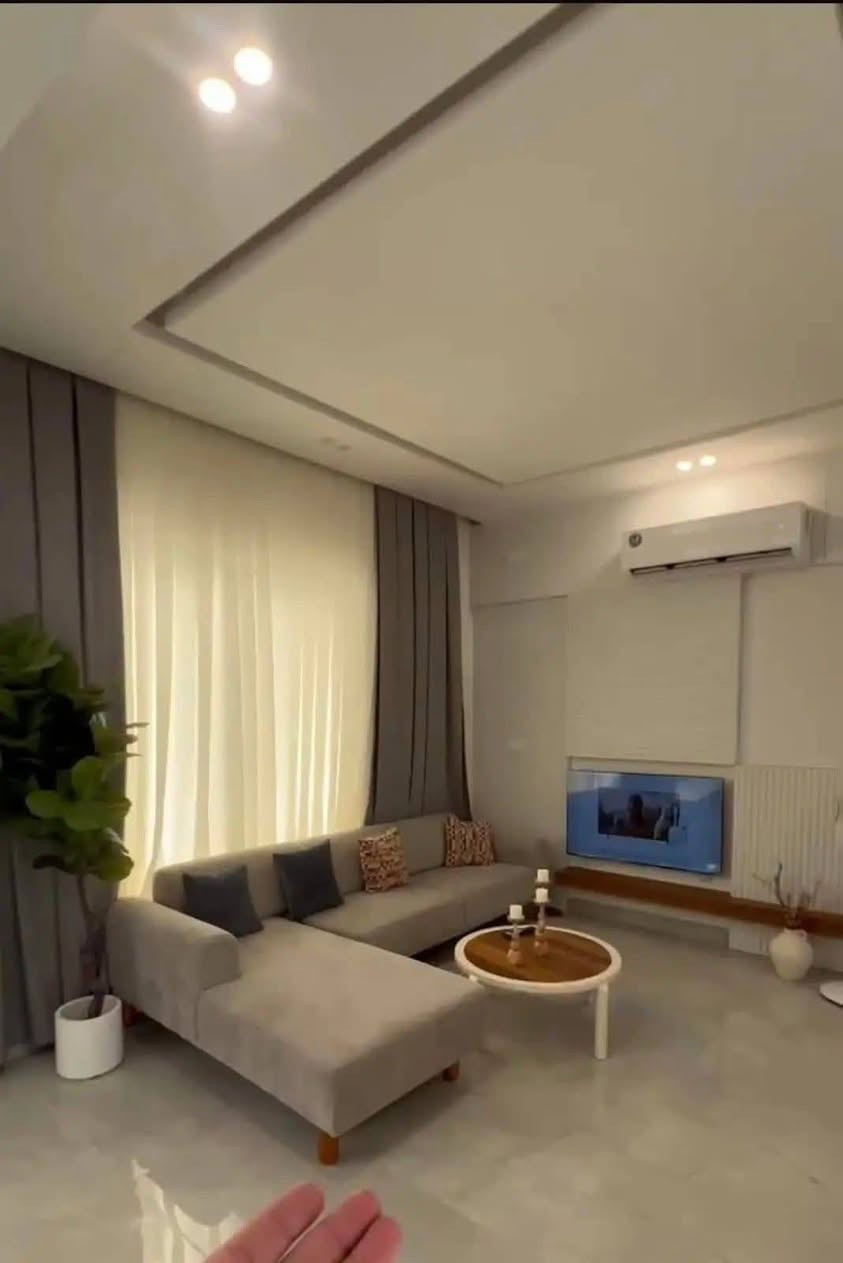 فرصة بيع مستعجل – بسعر أقل من السوق🔥
دار للبيع في مجمع عماد سكر – كربلاء 🏡
📐 المساحة: 250 متر

💰 السعر من الشركة: 290 مليون 
📉 البيع: نقدي كاش 

بيع مستعجل جداً بسعر جدا جدا بسعر مناسب 

تفاصيل اكثر خاص او واتساب

***********
