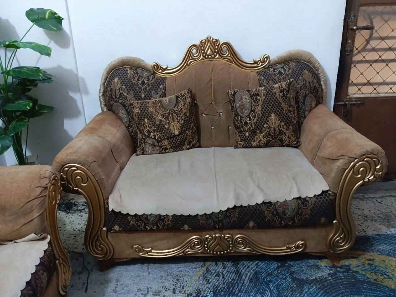 السلام عليكم عندي تخم البيجي 8 مقاعد الضرر الوحيد قاعده الخشب تبديل والجوزي دوشمه فقط 6 مقاعد التفاصيل خاص✅️✅️✅️


**إذا كنت صاحب هذا الإعلان وتريد حذفه لأي سبب، رجاءا أرسل رسالة إلى الدعم الفني**