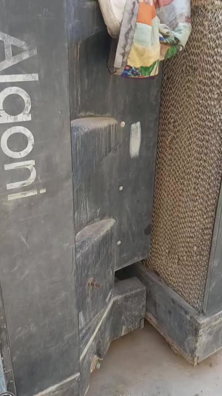 مبردات للبيع العدد 8سعر الوحدة مليون او 100مكان بغداد مدينة الصدر  ***********
