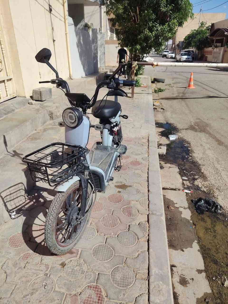 ماطور شحن موديل ٢٥ مماشي هواي كلش قليل ٤٢٠ وبي مجال قليل مكاني خانقين ***********
