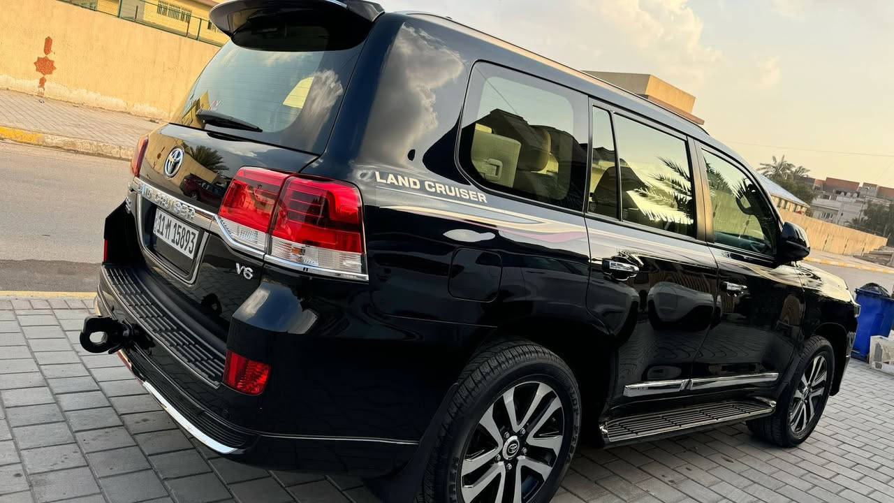 السلام عليكم لاندكروز 19 بريم اصلي دفدي 13 انج سقفي حساس خلفي امامي 2 كشن كهرباء مواصفات ابريم معروف كيجات ليزر لكزز ماشية 130 السيارة مكفولة من الفتح وتبديل 
ابوب ليزر 5بصمات سيارة بسمي مباشر السعر 530 شحن واير لس مري قلاب اشاير لكزز هذا رقمي *********** بغدادقرب بسمايه 6 مكينة كراند توريك
