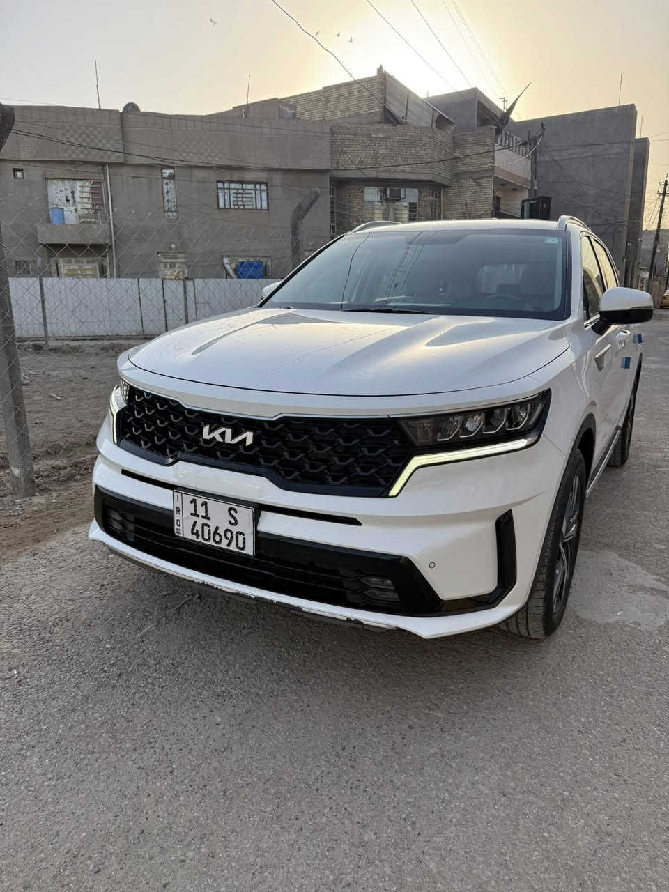 ‭
سلام عليكم للبيع فقط
سورنتو 2023 خليجي 
مكفوله من صبح والتبديل والبارد
بيه رصعات 3  تقريبا خفيف فقط
ماشيه 45 الف قابل للزياده
سياره على وضع شركة جديد جدا 
بعد الداخل فابلون شركة بي
موصفات السياره
كشنات كهربائيه 
محرك 6 سلندر
كير ثلاث وضعيات
حساس  امامي خلفي جانبي
اناره محيطيه متغير 
كامره دواره 
شاشه كبير وشاشه اعطال
تبريد 3 قطع مناخي منفصل
شفتان  بالستيرن
سبير بعده منازل 
كشنات مخمل مغلف  مع ارضيه جلد
السعر 292 بي مجال 
العنوان بغداد  الشراي يتصل

‭0770 428 8581‬
