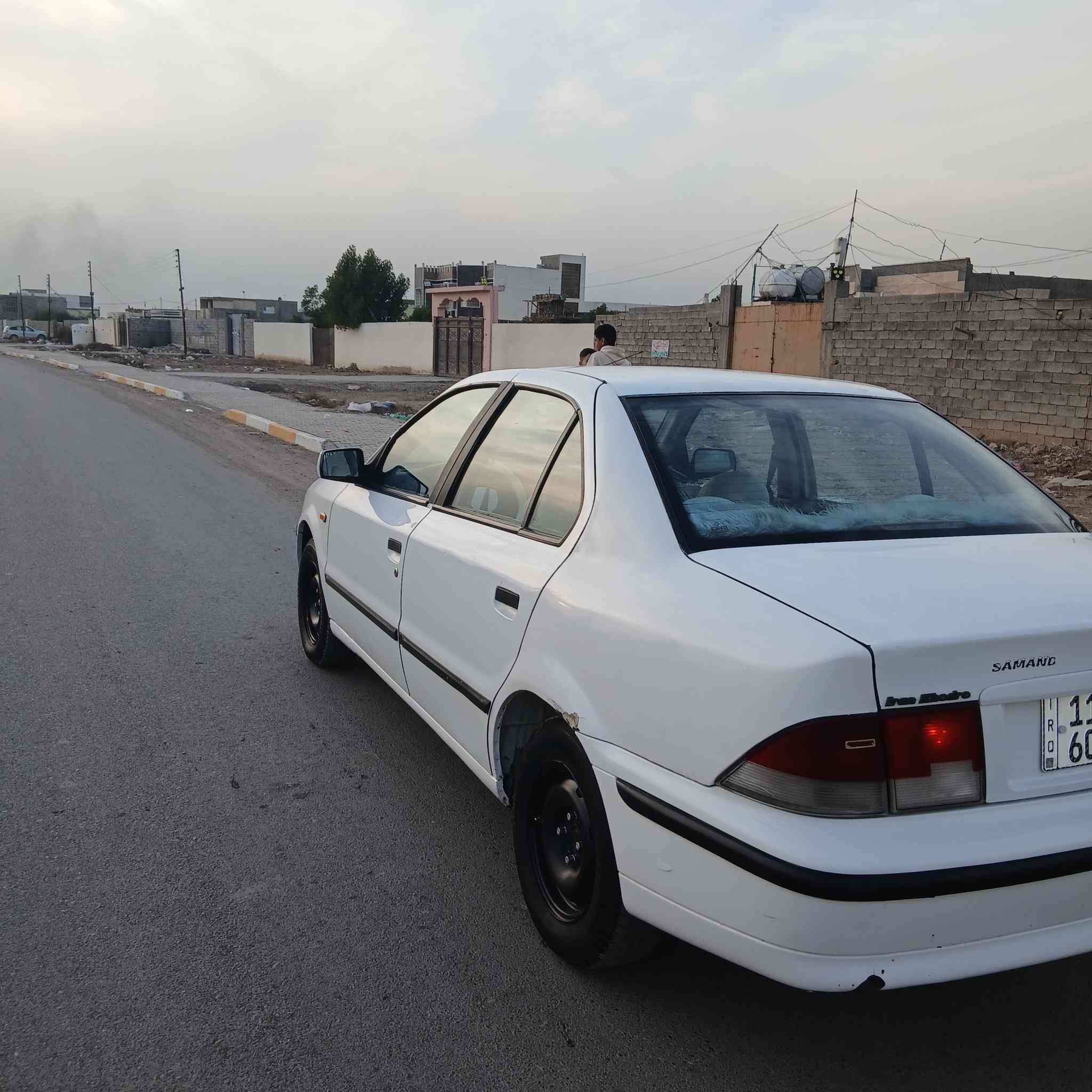 السلام عليكم سمند موديل ٩ رقم بغداد انكليزي بسمي مكينه كير تبريد تخم تاير مكفول بيهه صبغ جاملغ امامي وجاملغ خلفي جهه السائق سعرهه ٣٨ وبيهه مجال العنوان بغداد حي النصر للاستفسار الاتصال على الرقم ***********
