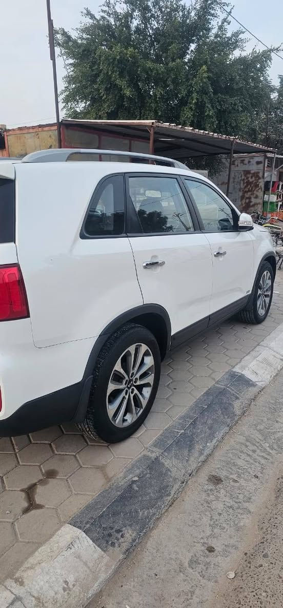 السلام عليكم سيارة سورنتوا موديل 2014 شكل, 2015 كويتي مواصفات فول واحد على واحد محرك V6 مكفول كير مكفول ما مفتوح السيارة مكفولة مكاني السيارة كربلاء المقدسة السعر خاص هاتف ***********
