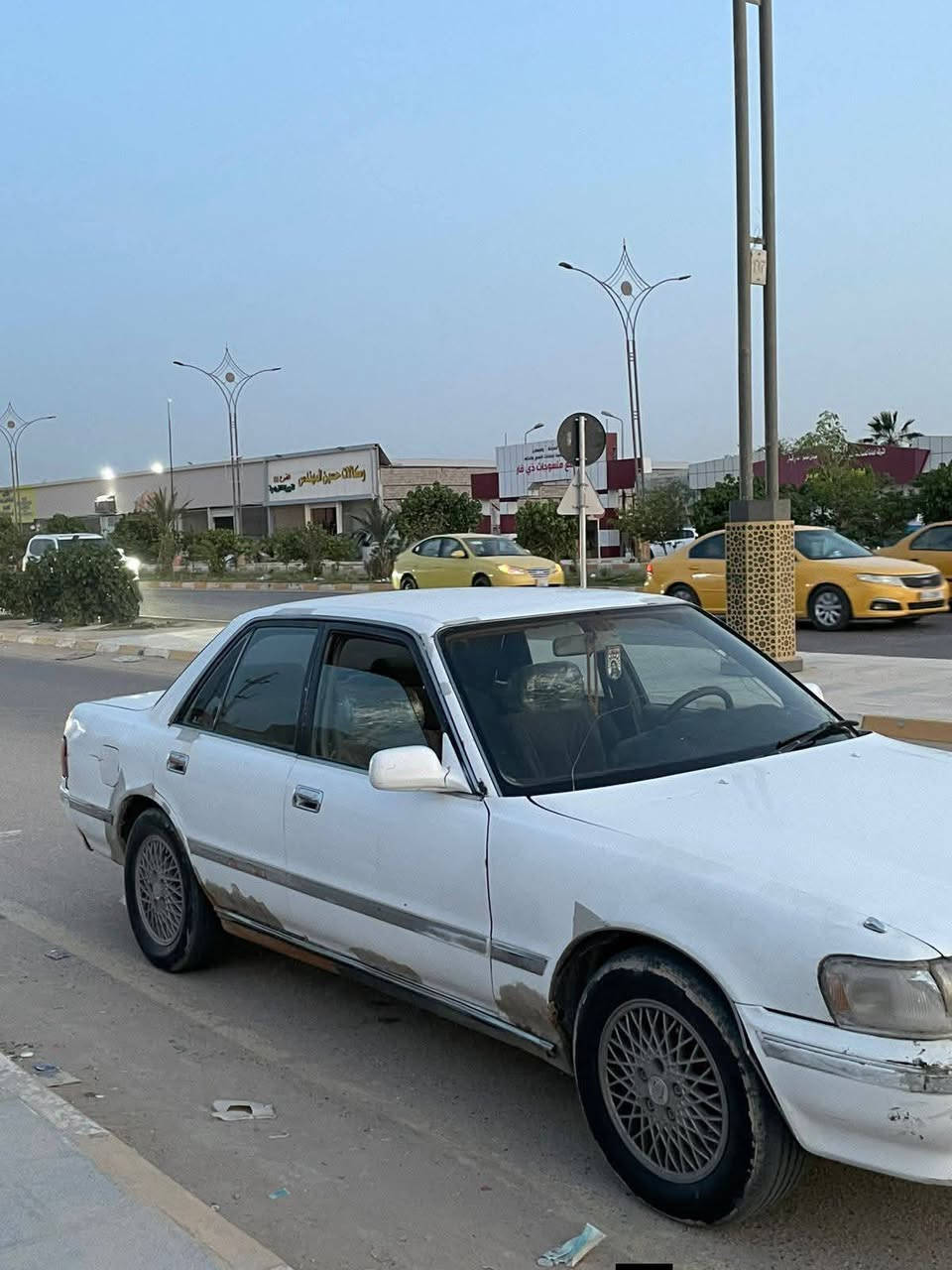 مارك كربلائي بيع مستعجل سعر 19
سياره بدون راعي 
مكينه وكير كفاله سياره خير من الله 
مكان ناصرية 
***********
