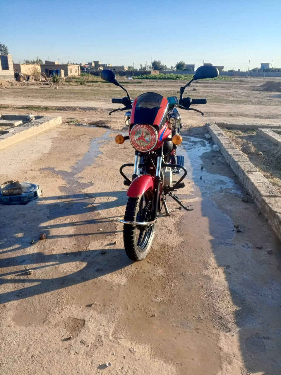 السلام عليكم بوكسر موديل19دراجة نضيفة اي نقص ما بيهة مكينة تخبل الشراي يتصل ***********المكان ديالى خان بني سعد  (السعر مليون و50بي مجال شي بصيط )
