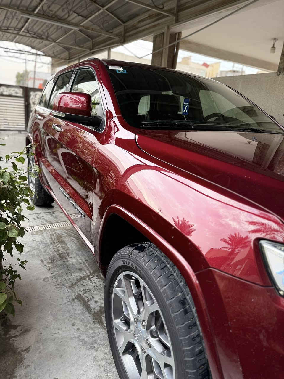 سلام عليكم
للبيع 

جيب موديل ٢٠٢١ خليجي 

رقم بغداد 

ماشية ٤٢ 

فول مواصفات اوفر لاند ام الشاشات داخل مشمشي 

بصمة

بانوراما 

كشنات كهرباء

كشنات تدفئه تبريد 

رادار خلفي 

صندوك كهرباء 

جكات 

شاشات خلفية

مري كهرباء 

تشغيل عن بعد 

حساسات 

ستيرن تدفئه 

فورويل 4X4

نزول منحدرات 

ستيرن كهرباء 

مثبت سرعة

كشنات خلفية تدفئه 

وباقي مواصفات الوفر لاند الفول 

السعر ٣٢٥ وبيهة مجال 

مكان السيارة بغداد 

***********
