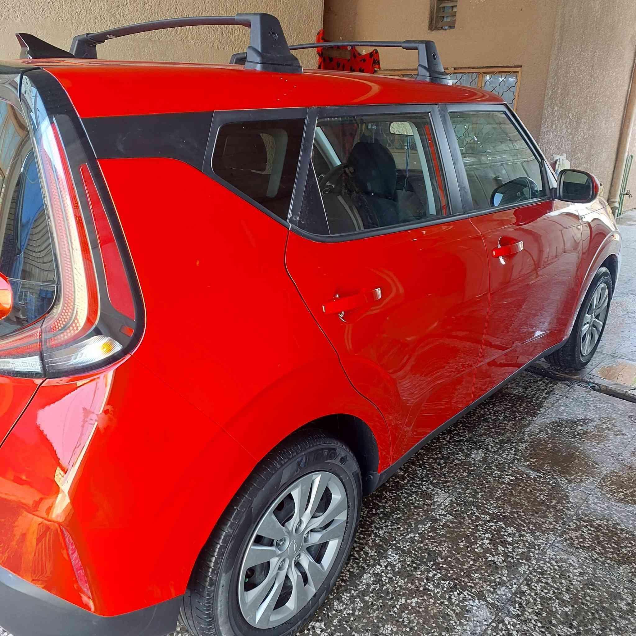 السلام عليكم كيا سول موديل 2024 سياره كلين  بدون حادث بدون صبغ بدون ايرابك مكفوله من كل شي السعر 170 بيها مجال بسيط ماشيه 14 الف رقم الهاتف *********** رقم بغداد
