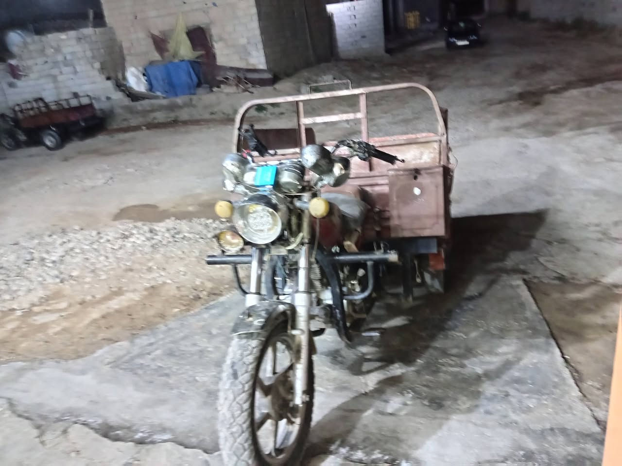 سلام عليكم ستوته ام الطير البيع موديل 2016اوراق اصولي ستوته حلوه وكامله كهربايات شغاله محرك خير من الله لا خيس ولا لحيم الستوته مكفوله البيع المكان ديالئ الخالص رقم الهاتف ***********خاص ما متواجد وني بل خدمه بيك خير ودلل مو شراي لا تعبني وتعبك
