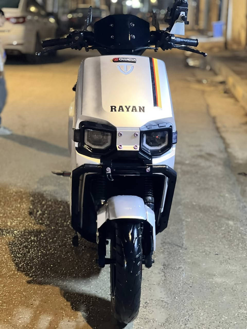 يا الله اعادة نشر بسبب الوعود الكاذبة
السلام عليكم عندي دراجة شحن نوع الريان الوحش الكون 

فول مواصفات 

دبل بصمة دبل سويج تشغيل عن بعد 

 شاشة لكشف العطل دبل إشارة لايت زنون عالي ناصي رماش 

دبل ستاند نظام قاطع دورة نظام مثبت سرعة نظام رجوع للخلف نظام مثبت سرعة نظام حماية سرقة 

ملف 2000 نحاس الاصلي ضد المي 

إشارة رباعية 

دبلات غاز بريكات دهن هدروليك 

السعر 850او بيها مجال الشراي

الاستفسار ***********
