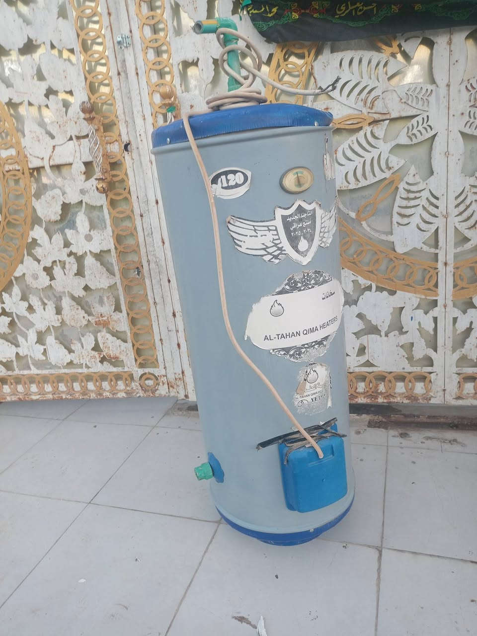 للبيع مستعجل كيزر حجم وسط ستخدام شهرين السعر 70الف 
***********

