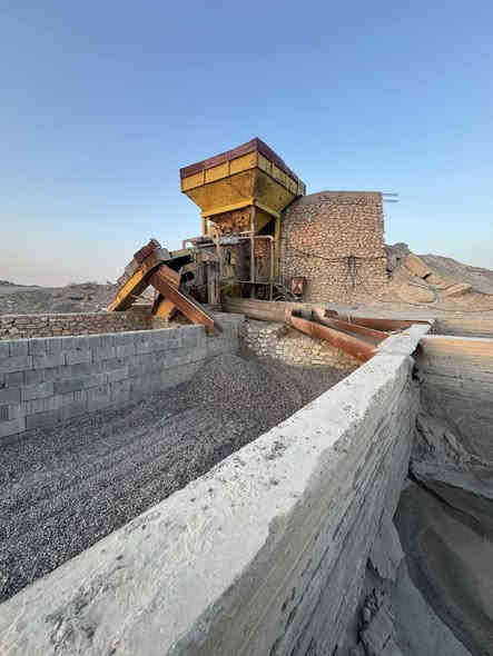 معمل رمل للإيجار 
الموقع: زنگورة / القرية العصرية

المعمل جاهز للتشغيل و لا يحتاج إلى أي صيانه
يحتوي المعمل على عيون كونكريت مسلح
حوض ماء عملاق 
غرف أداره و مطبخ و حمامات صحية
و ساحه تفريغ تتسع لكمية كبيره من المواد الخام
و ساحه تجفيف و خزن للرمل و الحصى  
الماء و الكهرباء واصلة للمعمل و لا توجد أي مشاكل بها

سعر الايجار
٣ و نصف مليون شهريا
    
للاستفسار
***********
