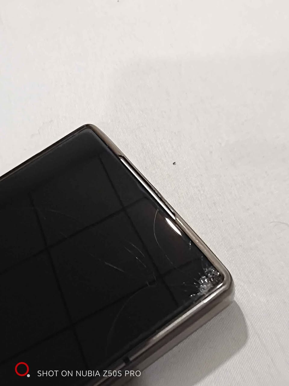 Nubia Z60 ultra
512GB 
RAM 16+12
Snapdragon 8 gen 3 
پاشاى گةمينگ 
يةك شريكةيا لةگةل red magic زور بقوةتة ١٢٠ ف پ س
كاميراى سيلفى له ژير شاشةيه يانى جيژيكى زور خوشت اداتى له كاتى يارى كردن فول سكرينه
تنهال لةبةر أو درزه وا هةرزانة 
510,000 قفل قفل تكايه خوى وا نةبى زور گرانتره السليمانية, العراق


**إذا كنت صاحب هذا الإعلان وتريد حذفه لأي سبب، رجاءا أرسل رسالة إلى الدعم الفني**