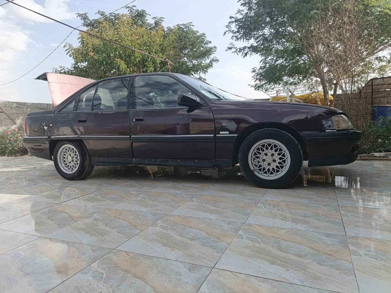 سلام عليكم اوميكا للبيع موديل 92 تخم تاير جديد سنويه بأسمي محرك بلادي لاصرف ولا بخار   الرقم ***********
