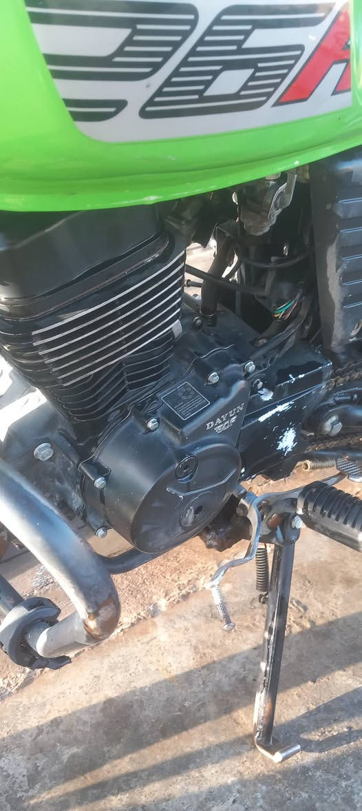 محرك 150 مرقم بغداد  دراجه نضيفه
تجي تفحص بعيونك مكاني بغداد التاجي 
الرقم ***********وبي واتساب سعر 1900
