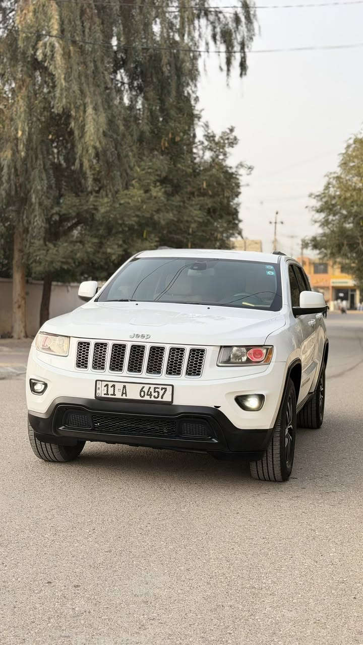 جيب لاريدو ٢٠١٤ للبيع
رقم بغداد مميز بسمي شخصا تحويل مباشر 
هزه وسنويه رقم جديد
6 سلندر محرك (3600) . 
عدد المسافة 90الف
بصمة بصمة أبواب.
تشغيل عن بعد
كراسي كهرباء  
شفتات بلستيرن
قطعتين تبريد
دبع رباعي
نضام eco أقتصادي.
نضام APS.
مانع أنزلاق.
تحكم ستيرن+مثبت سرعة.
نضام صوت 
حساسات 
قطعة بنيد صبغ  
وبدون دواخل بدون اي رباك
تخم تاير ياباني جديد + حداديه جديده 
السعر 177 بيها مجال 
مكان السياره ديالى شهربان
***********
