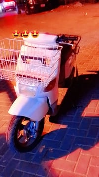 شباب دراجه بيكم نضيفه كلشي ما بيهه عوزهه سبرنكه مال هندر وبس مكينتهه ن...