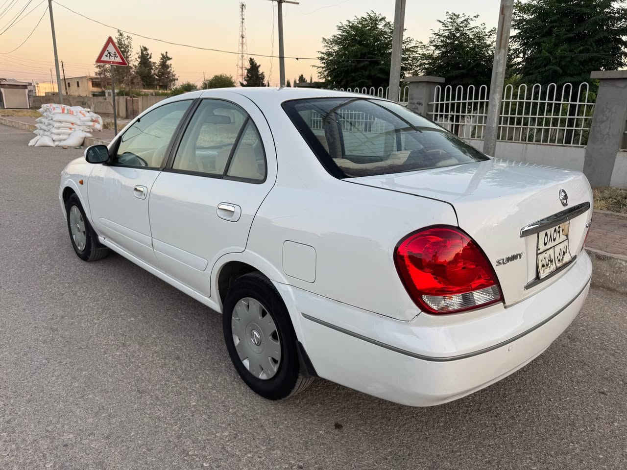 سەنی٢٠٠٩یابانی گێرعادی سپی بەفری چوارجام کارەبا مەکینە١٦سپی مەرخوب نەکراوەتەوەبەشەرتی فیتەرسێپارچەوپەلەیەکبۆیاخی هەیەبیناوگرتندوای قرچێکی بەسیتی هەیەسعریشی٧٩وەرەقە
***********//*********** دار بنديهكان, السليمانية
