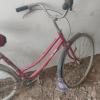 بايسكلات • أحمر ٢٧ • رصاصي ٢٦