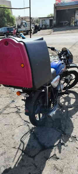 بوكسر 2019 بدون اوراق نظيفة شغالة كلشي مابيها بس الكابريتر يخربط ويحتاج باتري لايت وزوج تايرات جدد الخلفي مبدل مو نفس الصورة
غيرها كل نقص ماكو شغل واطلع
***********
***********
