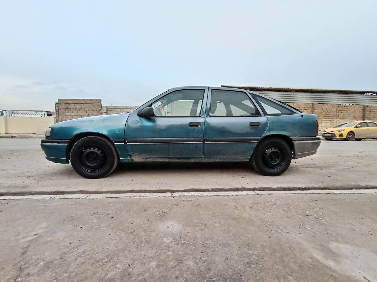 سلام عليكم
لبيع اوبل فيكترا

موديل 1992

محرك20 لا صرف ولا بوخار

كير عادي

كير ومحرك شرط 

بيه كوبون بنزين

رقم كركوك مشروع وطني 2027

سياره بدون ضربه بدون خياس بدون صبغ

على وصع شريك

بريك ABS

استيرن باور

صقف سلايت كارباي

قفل مركزي

جام كارباي

سيارة مالبيت

سعر 36بيهمجال
مكان سياره كركوك 

شراي خابر

***********

***********
