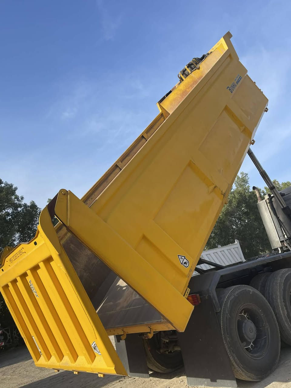 بدي البيع طول ٦و١٠مال قماره وربع شيال ونج الماني بلادي ***********
