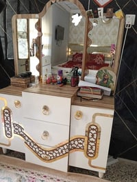 غرفة تركية • كما بالصور • للبيع