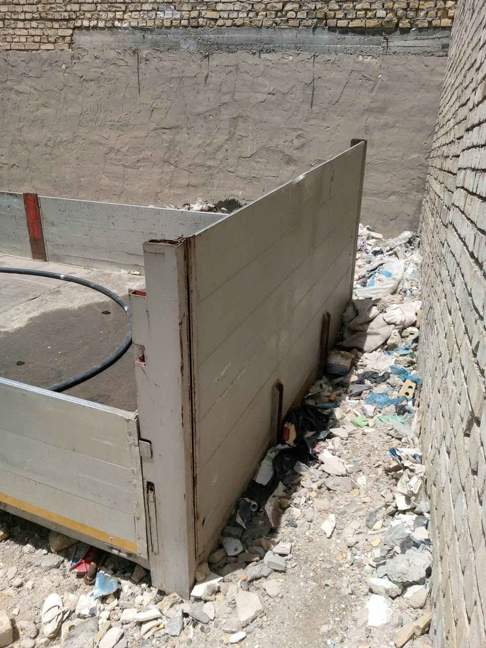 بدي اتيكو للبيع طول 6و25
للتواصل على***********
