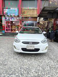 اكسنت ٢٠١٧ خليجي ومعروفه مواصفات الخليجي فتحه تحكم شاشه كامرا اشاير با...