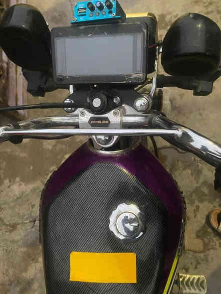 السلام عليكم 
دراجه تايكر 
موديل 25
وضع بلاد كلشي شغال شاشه  سماعات اشاير كل كهربائيات شغاله 
السعر 620 وبيها مجال اتصل وتدلل***********
