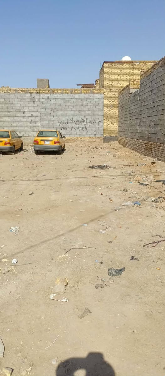 السلام عليكم يوجد عرصه للبيع 200 متر بحي الزيتون. زراعي سند 25 بأسمنه خلف عمارات الزيتون بمجمع سيد مكي  يتوفر (تبليط.  ماء. كهرباء)  منطقه هادئه للي يدور سعر مناسب للاستفسار الاتصال ***********
