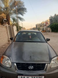 من رخصة مدير الكروب هونداي اكسنت 2003 لاضربة ولاصبغ فقط طخة بسيطة بالج...