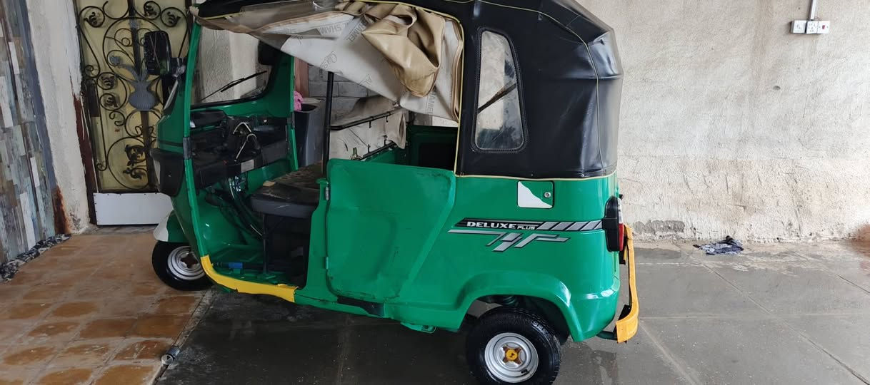 تكتك TVS موديل 2022 رقم بصره جاهزه مكينه مامفتوحه بدي كفاله العنوان البصره الجنينه ***********
